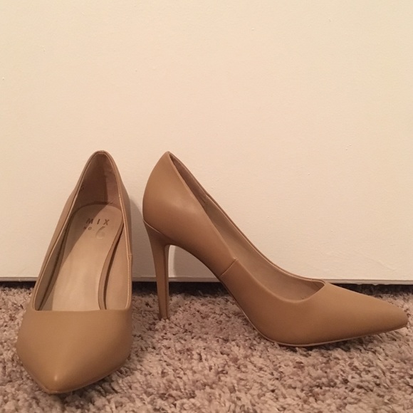 dsw pointed toe heels